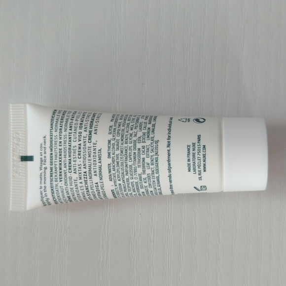 Nuxe Paris Crème Prodigieuse anti-fatigue moisturizing cream, 15mL - Picture 2 of 3